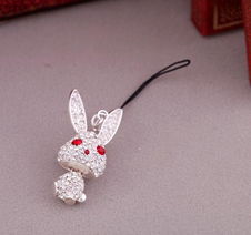 女人飾界 可愛(ài)小兔子吊墜手機(jī)掛鏈配飾項(xiàng)墜的廠家直銷優(yōu)勢(shì)